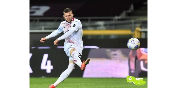 Zlatan Ibrahimović freut sich endlich auf das schnelle Wachstum der Spieler des AC Mailand